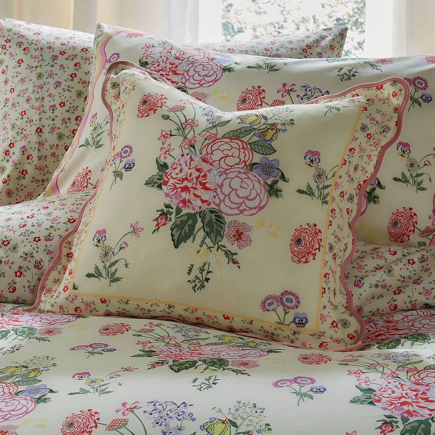 Cath Kidston Floral Fields Lemon Cushion (45cm x 45cm)