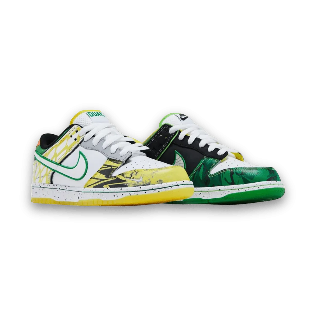 Dunk Low 'What the Duck - University of Oregon Away' PE - Generation O Pack