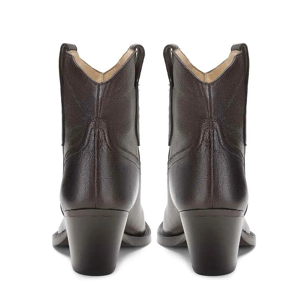 Saint Giulia Brown Leather Handcrafted Ankle Boots